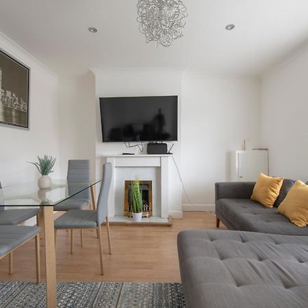 3 Bed House In Rochester 4 Beds Sleeps 7 Wainscot Zewnętrze zdjęcie